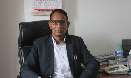 एक राज गिरी